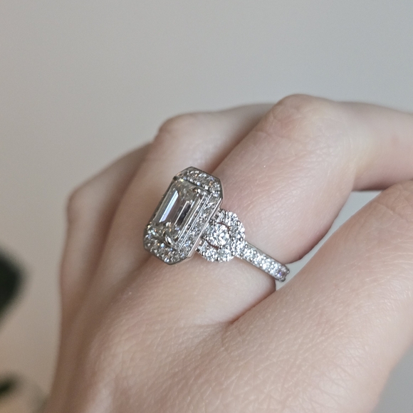 4.01ct Lab Diamond Ring - Picture 8 of 9